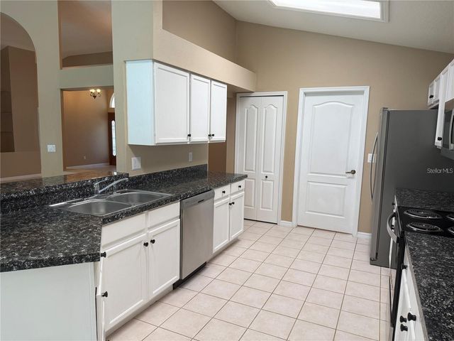 10609 CHAMBERS DRIVE, Tampa, FL 33626