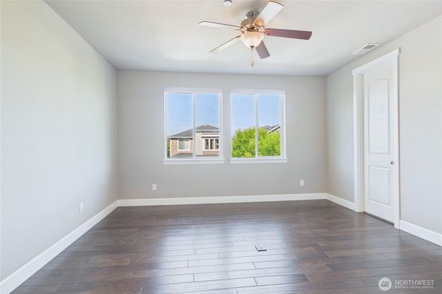 19608 82nd Pl NE, Kenmore, WA 98028