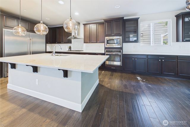 19608 82nd Pl NE, Kenmore, WA 98028