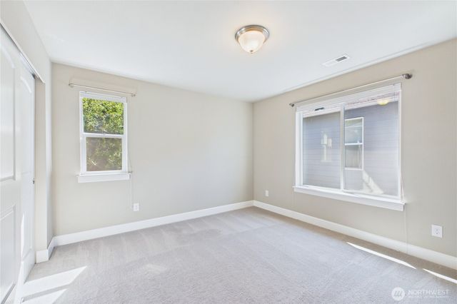 19608 82nd Pl NE, Kenmore, WA 98028