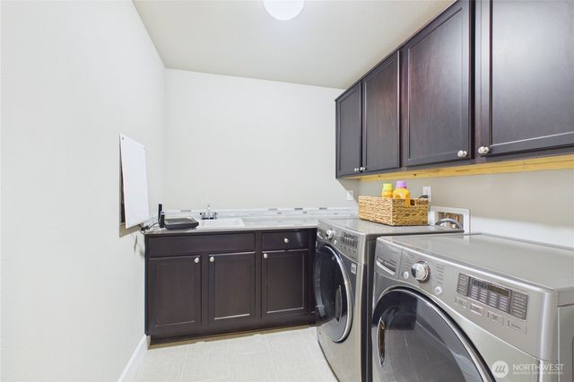 19608 82nd Pl NE, Kenmore, WA 98028