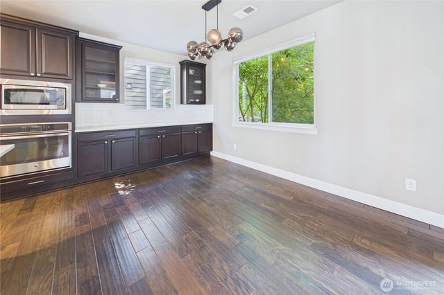 19608 82nd Pl NE, Kenmore, WA 98028