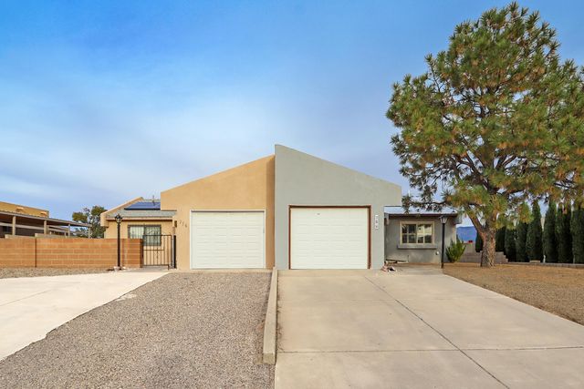 780 Stallion Road SE, Rio Rancho, NM 87124