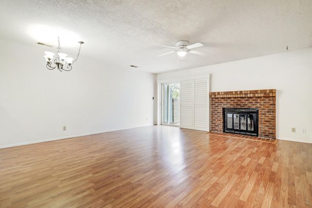 780 Stallion Road SE, Rio Rancho, NM 87124