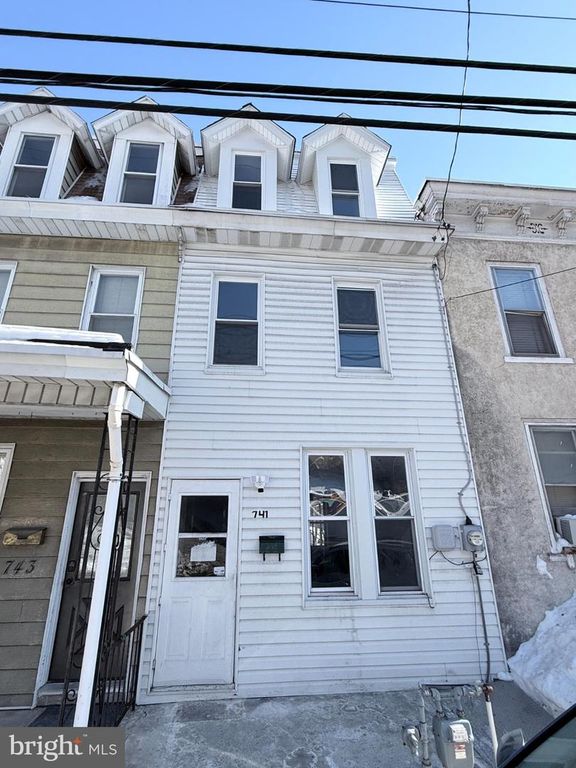 741 E NORWEGIAN ST, Pottsville, PA 17901