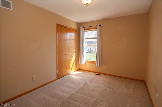 2662 Captens Street NE, Canton, OH 44721