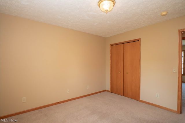 2662 Captens Street NE, Canton, OH 44721