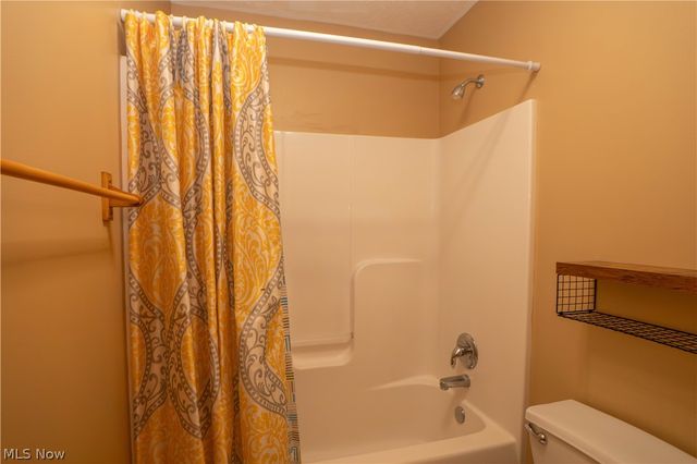 2662 Captens Street NE, Canton, OH 44721