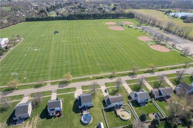 2662 Captens Street NE, Canton, OH 44721