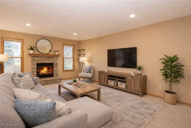 2662 Captens Street NE, Canton, OH 44721