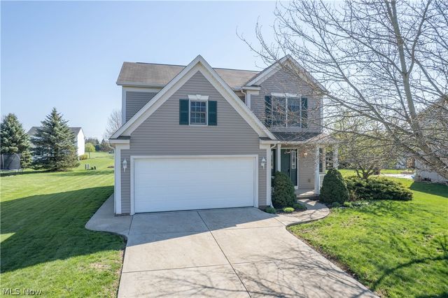 2662 Captens Street NE, Canton, OH 44721