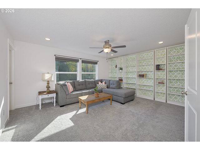 1614 Ne 172ND Cir, Ridgefield, WA 98642