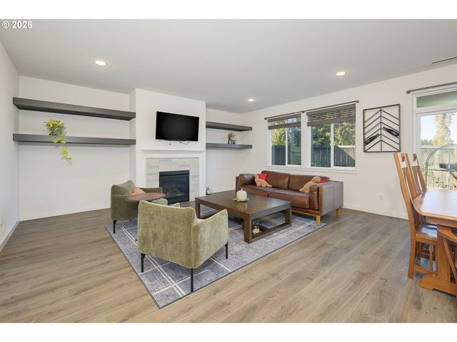 1614 Ne 172ND Cir, Ridgefield, WA 98642