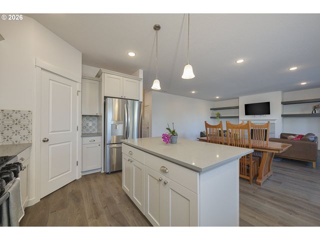1614 Ne 172ND Cir, Ridgefield, WA 98642