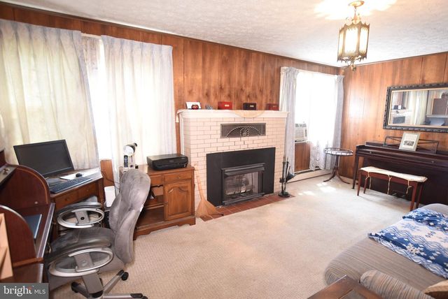 1815 HIGHLAND DR, Saint Leonard, MD 20685