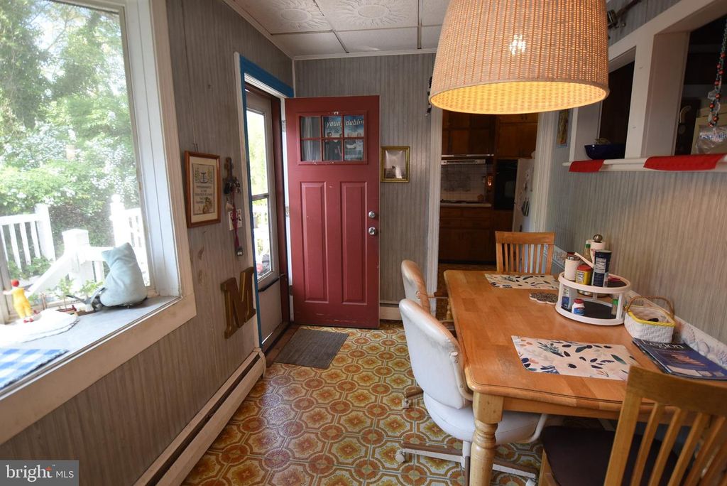 Image 5 of property listing at 1815 HIGHLAND DR, Saint Leonard, MD 20685