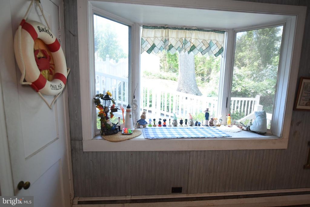 Image 6 of property listing at 1815 HIGHLAND DR, Saint Leonard, MD 20685