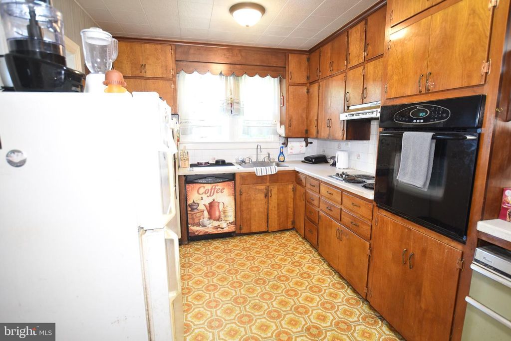 Image 8 of property listing at 1815 HIGHLAND DR, Saint Leonard, MD 20685