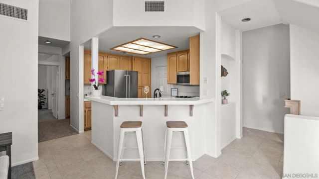 12616 Springbrook Drive Unit D, San Diego, CA 92128