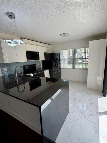 8161 Andover Court 61d, Lake Clarke Shores, FL 33406