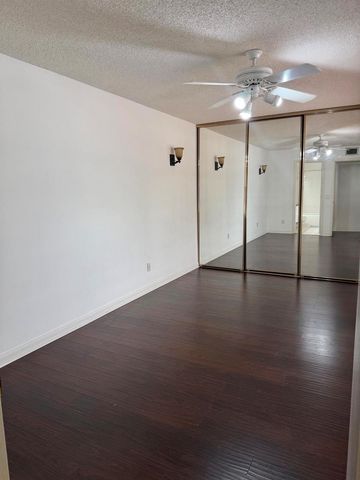 8161 Andover Court 61d, Lake Clarke Shores, FL 33406