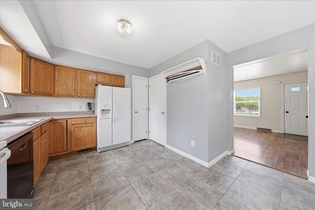 8757 KINGS RD, Waynesboro, PA 17268