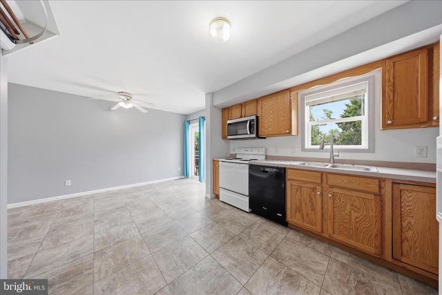 8757 KINGS RD, Waynesboro, PA 17268