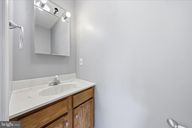 8757 KINGS RD, Waynesboro, PA 17268