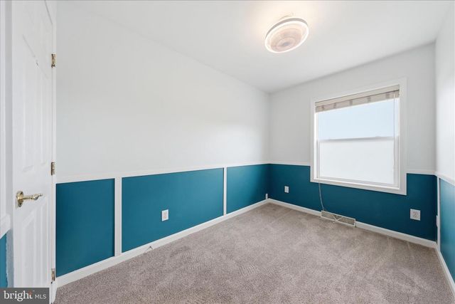 8757 KINGS RD, Waynesboro, PA 17268