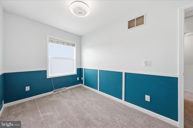 8757 KINGS RD, Waynesboro, PA 17268