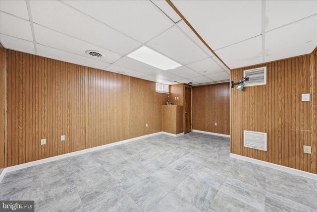 8757 KINGS RD, Waynesboro, PA 17268