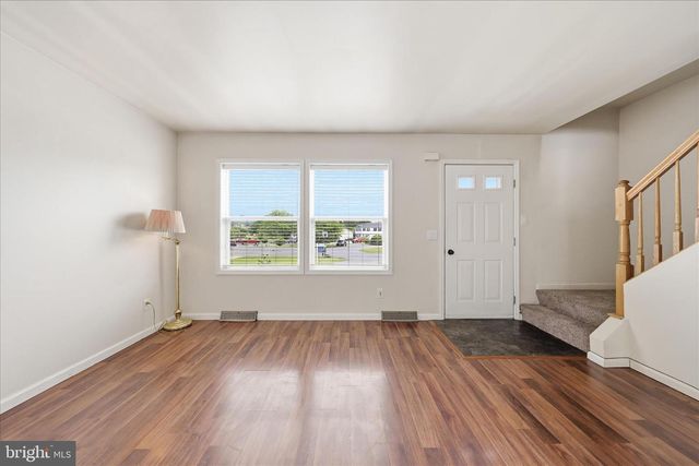 8757 KINGS RD, Waynesboro, PA 17268