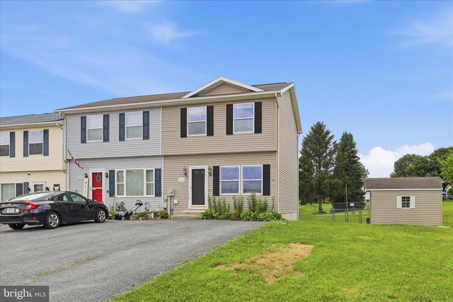 8757 KINGS RD, Waynesboro, PA 17268