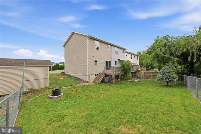 8757 KINGS RD, Waynesboro, PA 17268