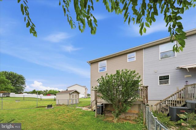 8757 KINGS RD, Waynesboro, PA 17268