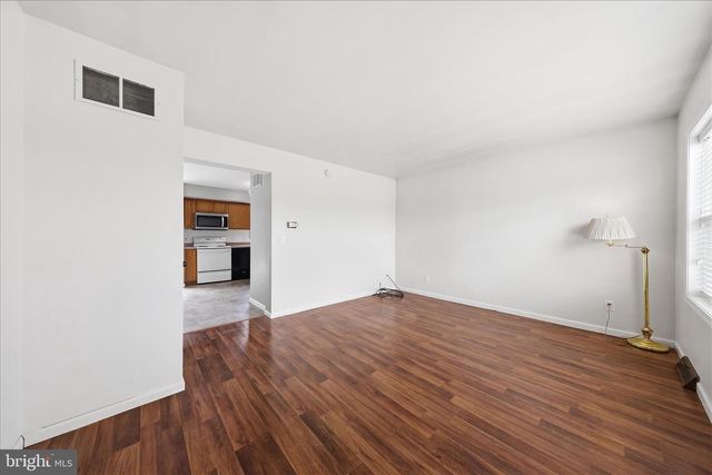 8757 KINGS RD, Waynesboro, PA 17268