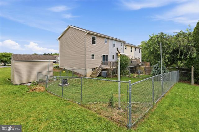 8757 KINGS RD, Waynesboro, PA 17268