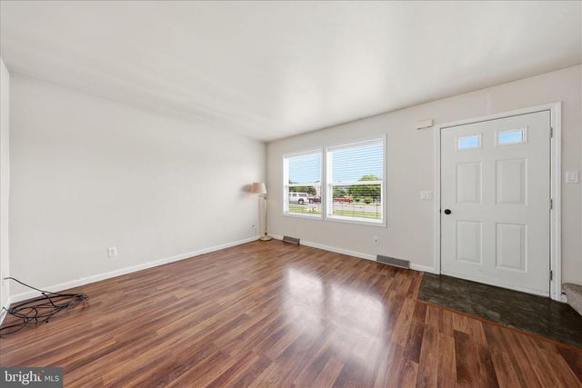 8757 KINGS RD, Waynesboro, PA 17268