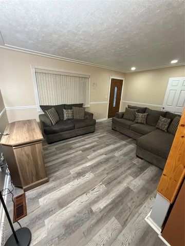 15777 Harrison, Romulus, MI 48174