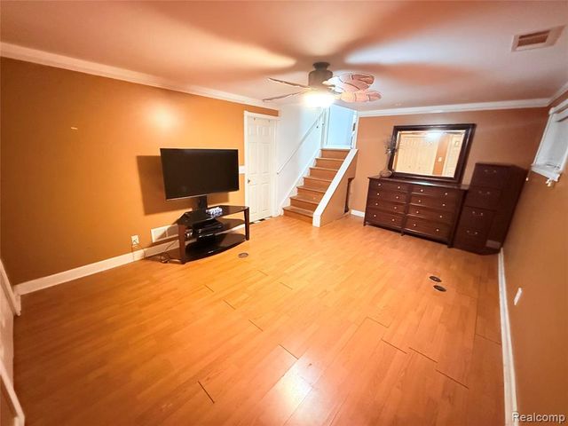 15777 Harrison, Romulus, MI 48174