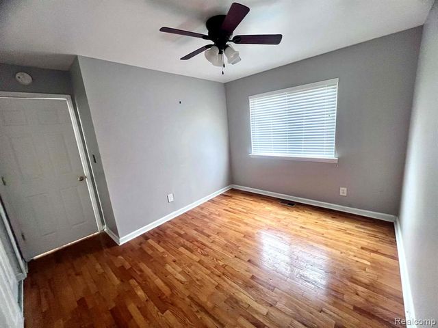 15777 Harrison, Romulus, MI 48174