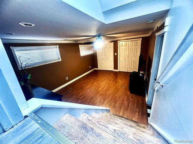 15777 Harrison, Romulus, MI 48174