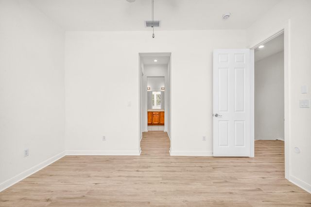 650 Pacific Grove Drive 5, West Palm Beach, FL 33401