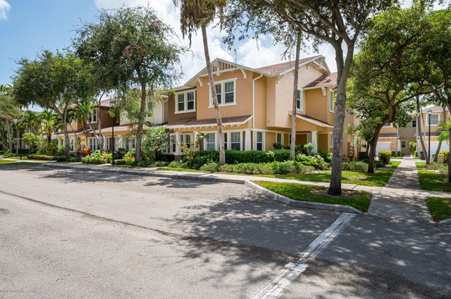 650 Pacific Grove Drive 5, West Palm Beach, FL 33401