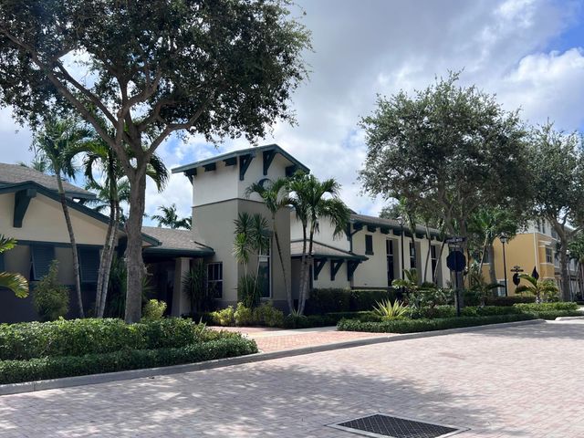 650 Pacific Grove Drive 5, West Palm Beach, FL 33401