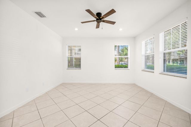 650 Pacific Grove Drive 5, West Palm Beach, FL 33401