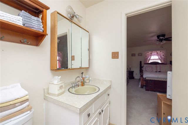 1918 Bogese Dr, Petersburg, VA 23805