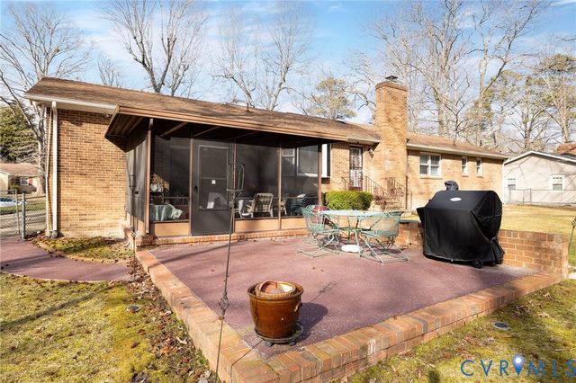 1918 Bogese Dr, Petersburg, VA 23805