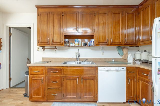 1918 Bogese Dr, Petersburg, VA 23805