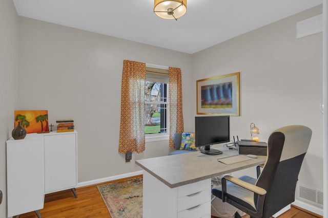 758 Meadow View Drive, Villa Hills, KY 41017